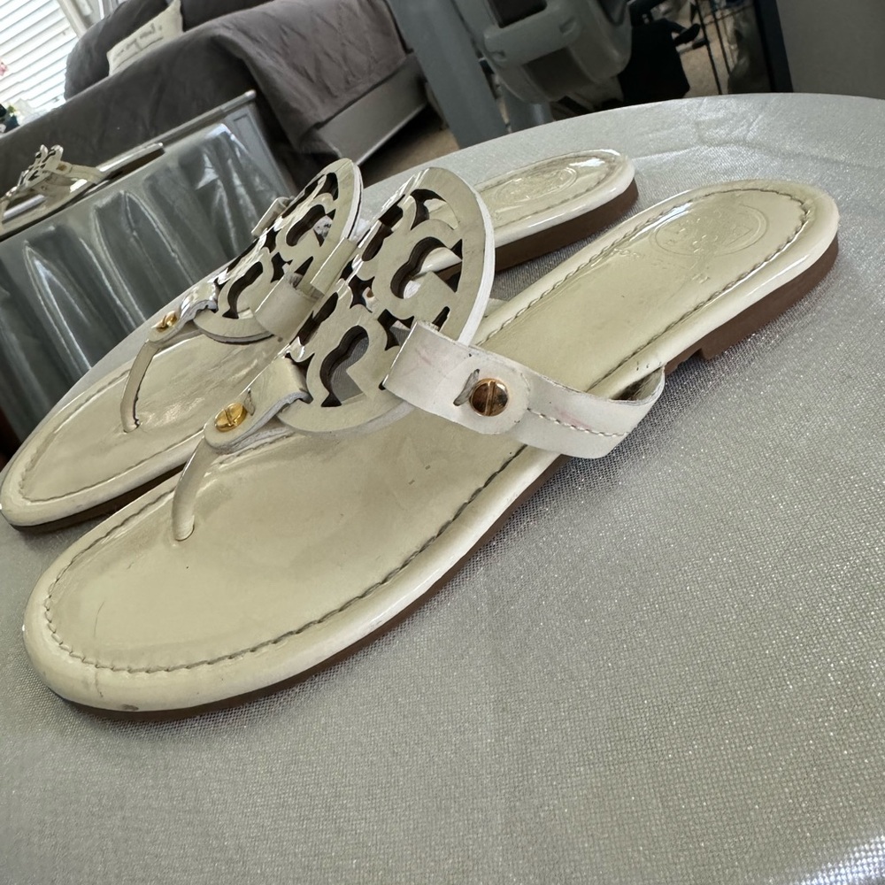 Tory Burch Miller Patent sandles size 6